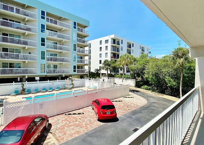 Water View 107 *